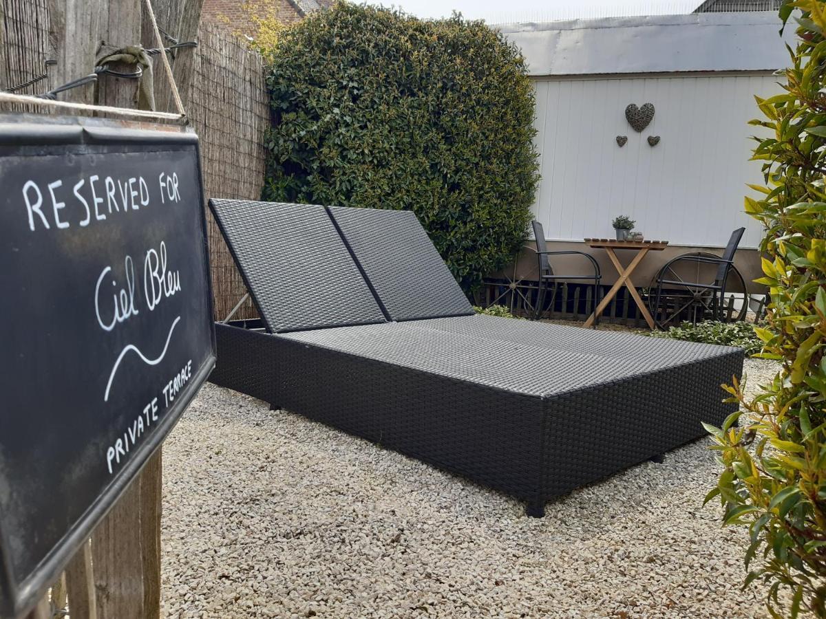 Casa-cosi: Flats With Parking, Terraces & Garden Pool Aparthotel Lokeren